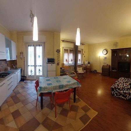 Asti Lovely Apartment Luaran gambar