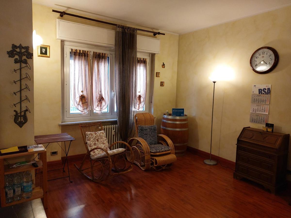 Asti Lovely Apartment Luaran gambar