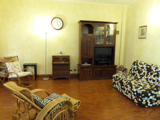 Asti Lovely Apartment Luaran gambar